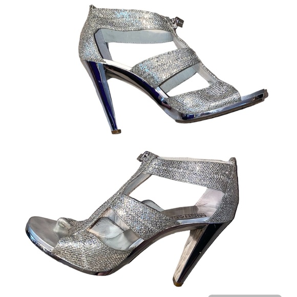🪩 Michael Kors Sandals Women Silver Open Toe T-Strap Zipper Berkley Heel 7.5 🪩 - Picture 3 of 9